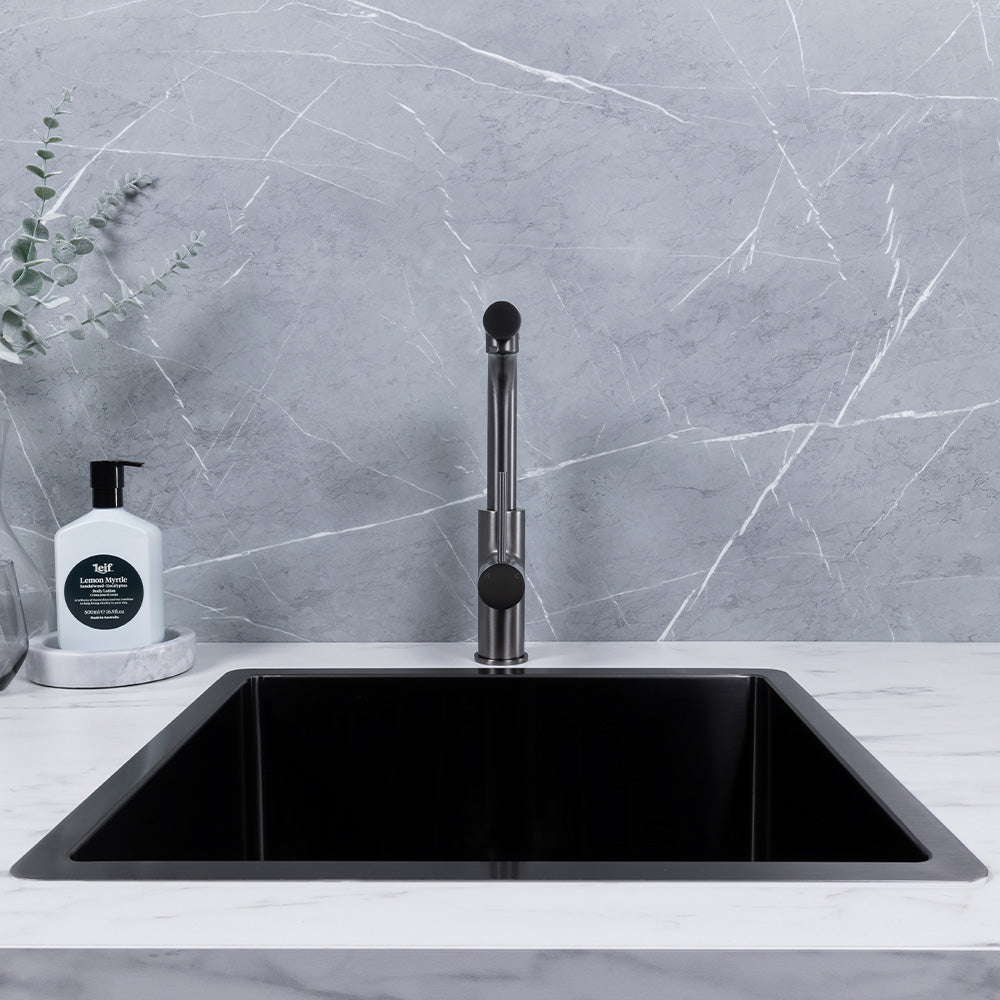 Nisa Square Pull Out Mixer Brushed Gunmetal