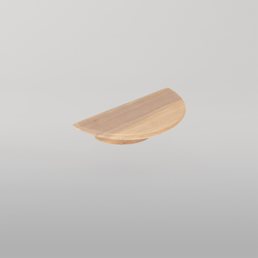 Momo Daintree Half Round Timber Handle 150mm Raw Walnut