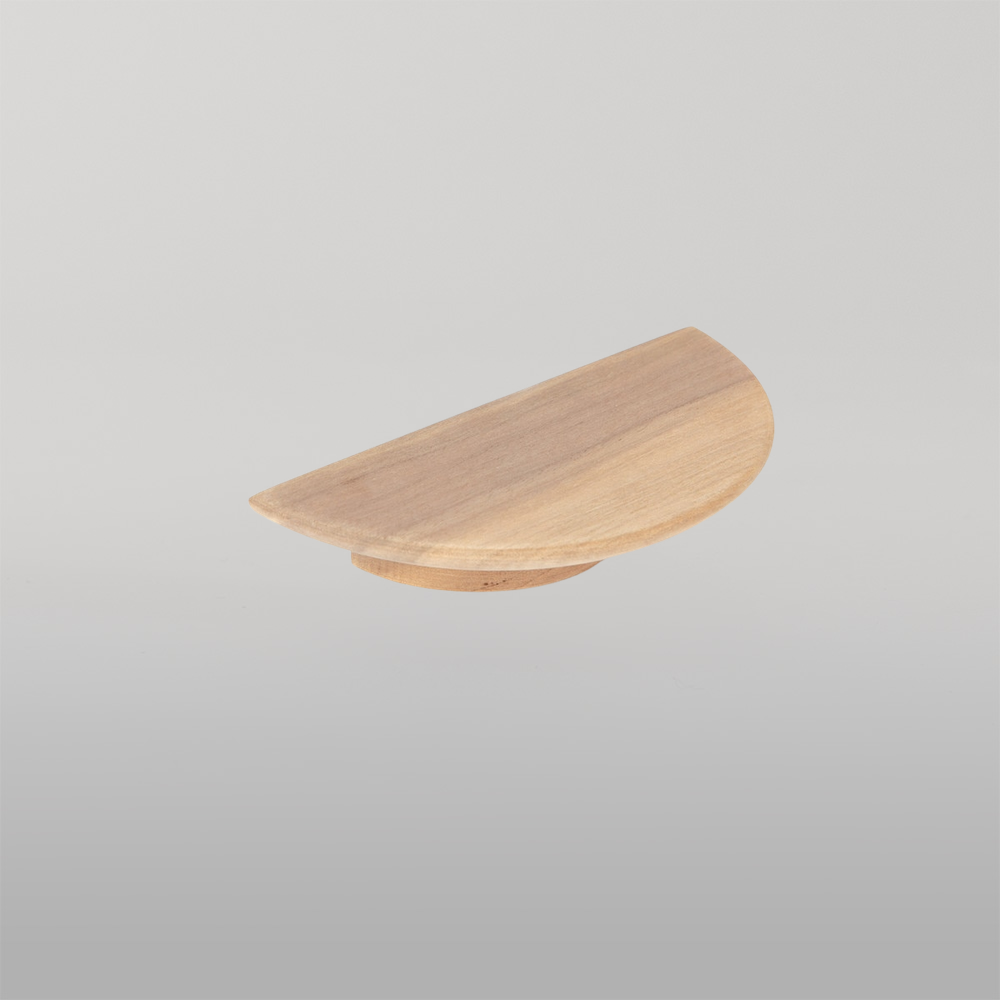 Momo Daintree Half Round Timber Handle 200mm Raw Walnut