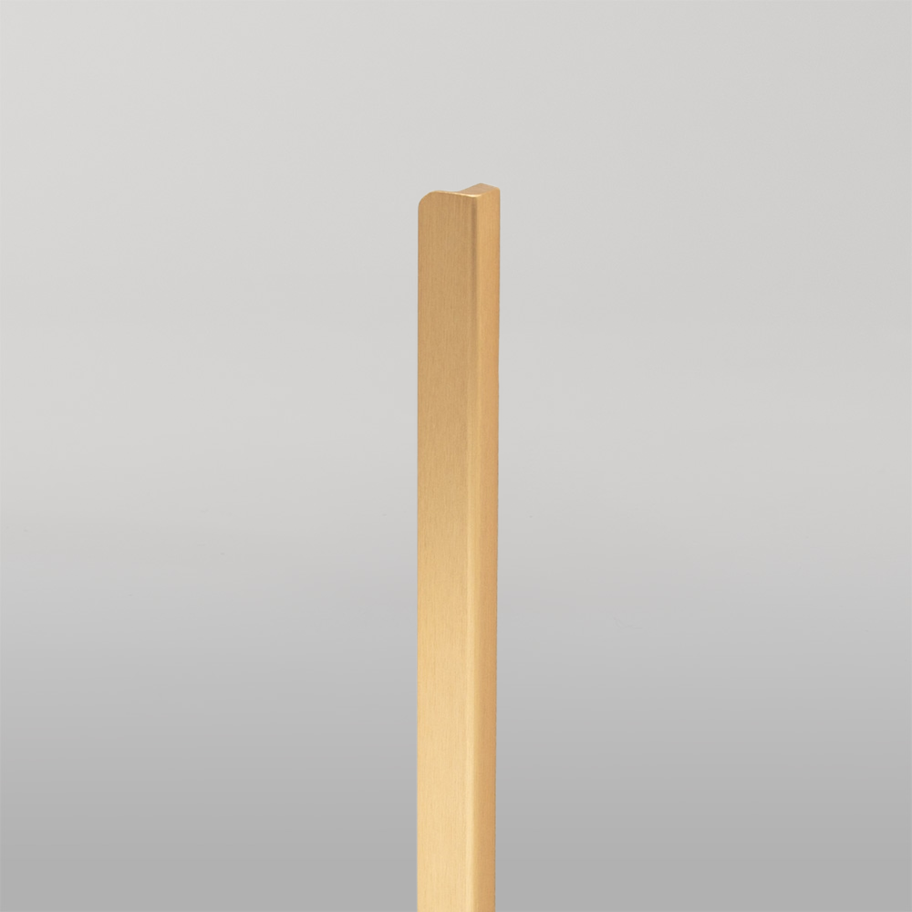 Momo Flapp Pull Handle  1056mm Brushed Dark Brass