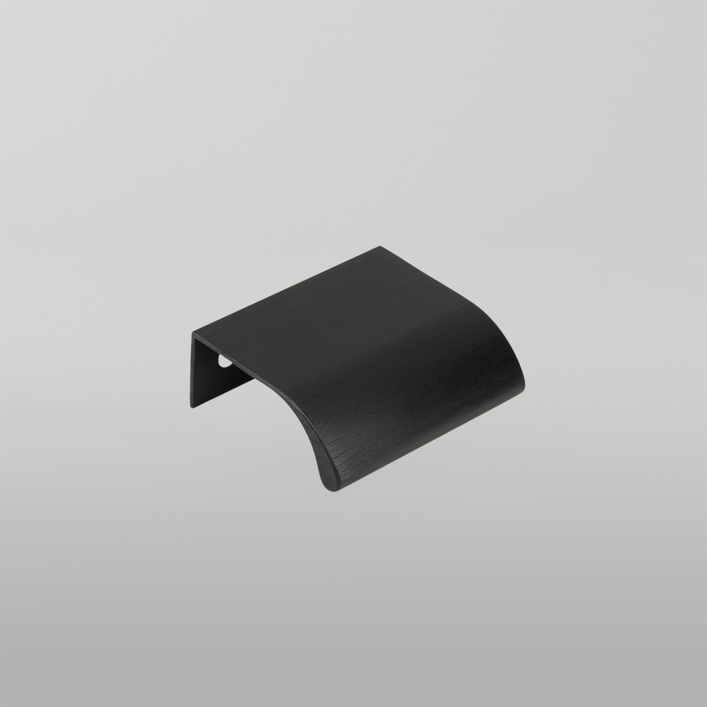 Momo Ona Lip Pull Handle 32mm Brushed Black