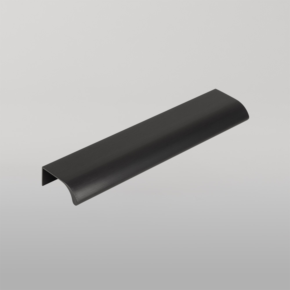 Momo Ona Lip Pull Handle 128mm Brushed Black