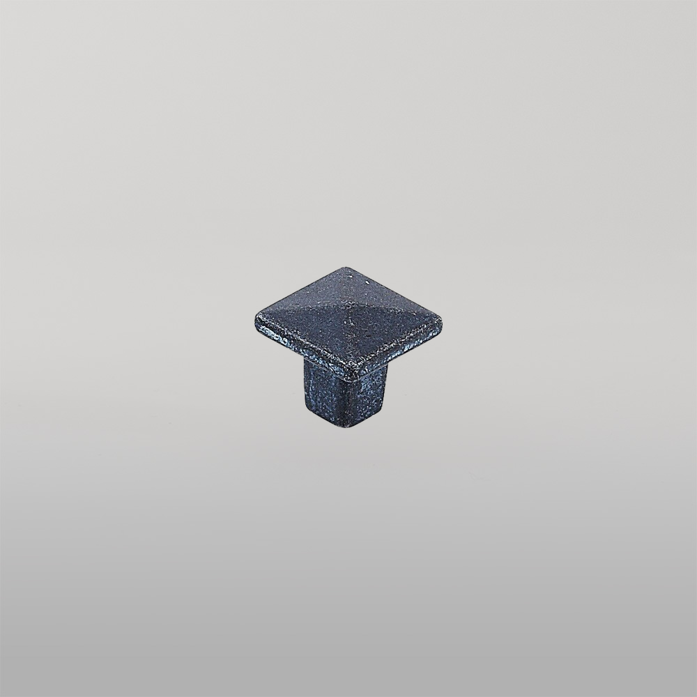 Momo Kansas Square Knob 24mm Antique Aqua