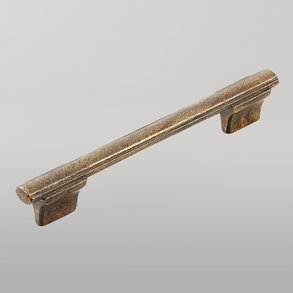 Momo Emma D Handle 128mm Aged Antique Brass