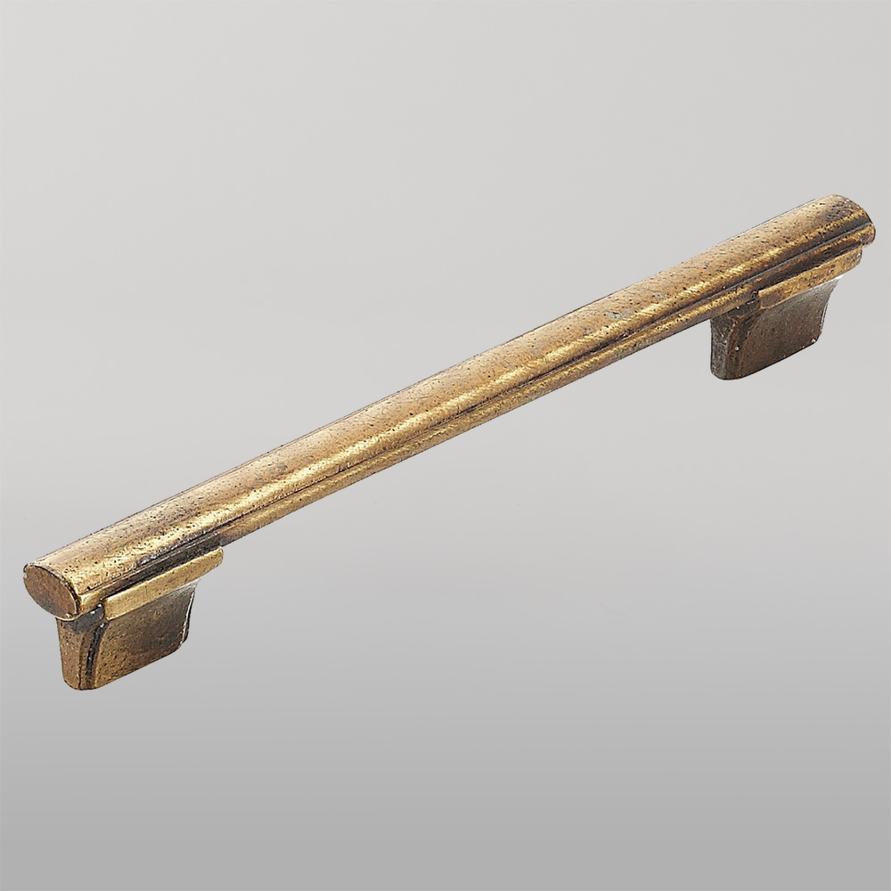 Momo Emma D Handle 160mm Aged Antique Brass