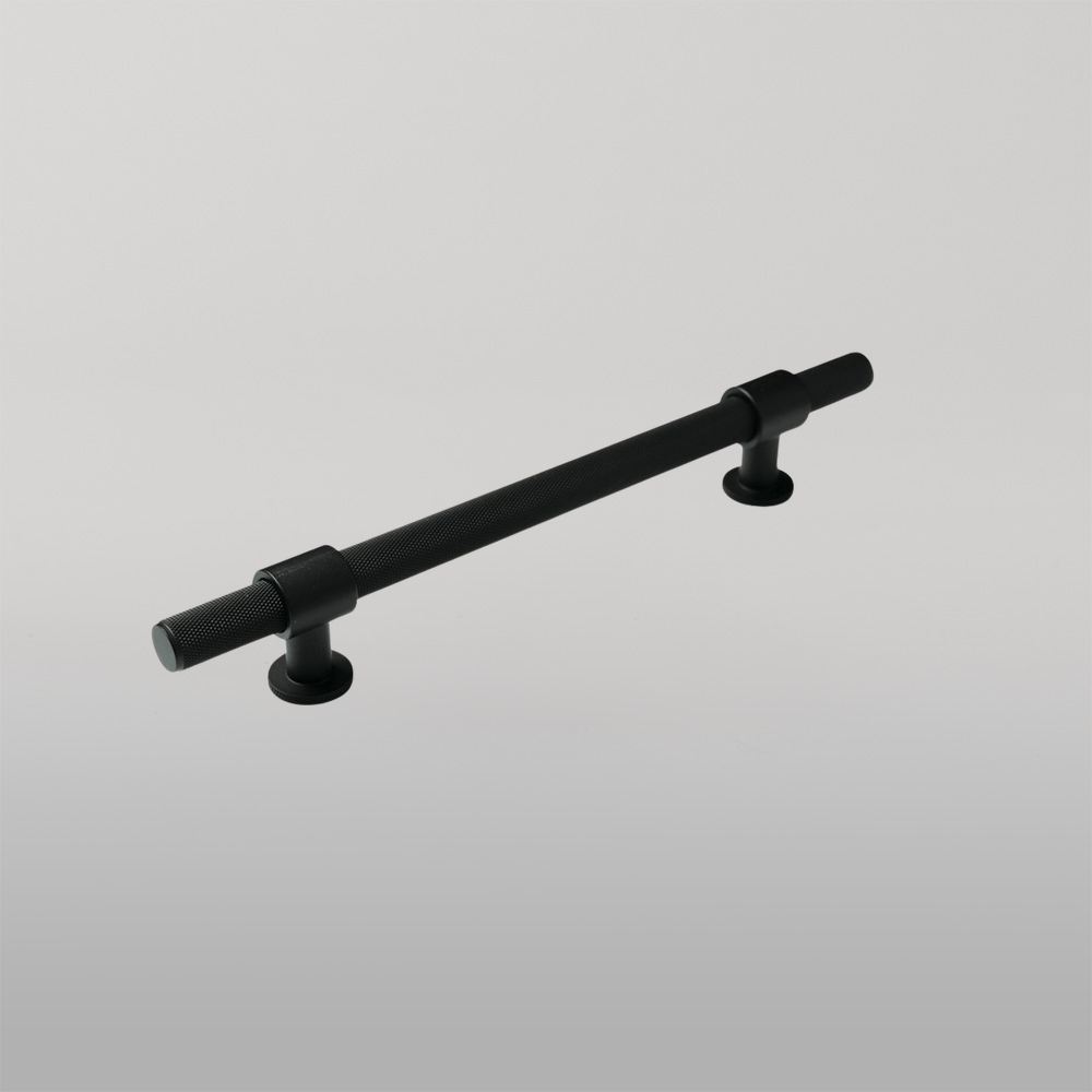 Momo Belgravia Solid Brass Bar Pull 160mm Matte Black