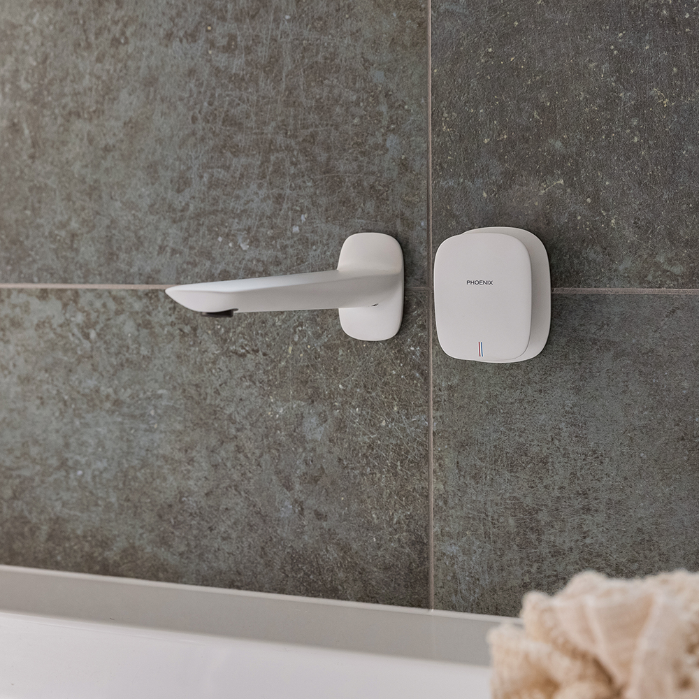 Nuage Wall Basin / Bath Mixer Set 200mm Matte White